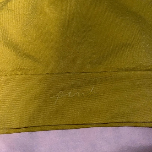 Womens Pink sports bra - Picture 2 of 4